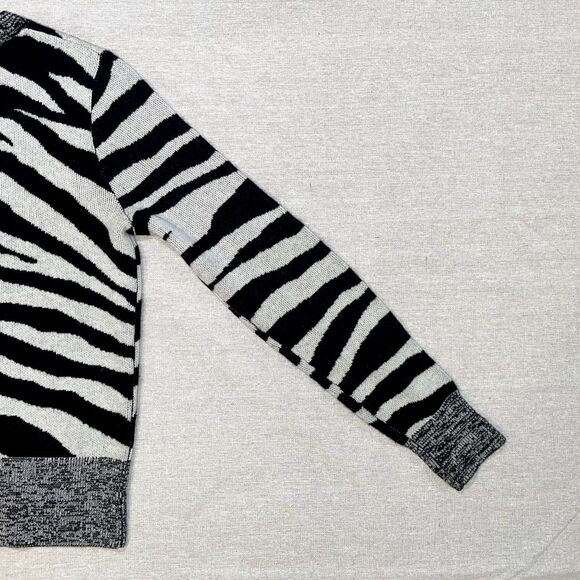 Banana Republic | Zebra Print Wool-Blend Sweater | Small - Picture 5 of 9